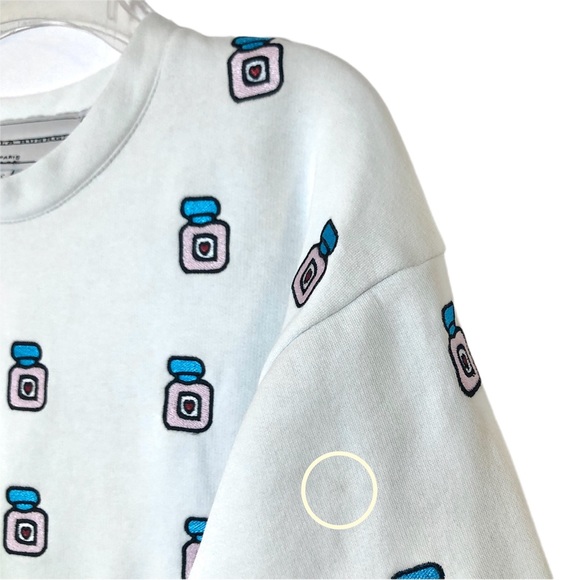Michaela Buerger White Heart Perfume Bottle Crewneck Sweatshirt Top Women Small - Picture 13 of 15